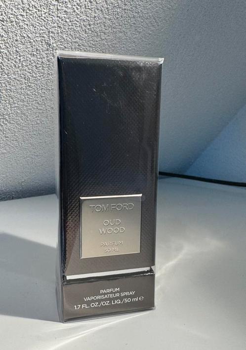 Tom Ford - Oud Wood Parfum - SEALED, Sieraden, Tassen en Uiterlijk, Uiterlijk | Parfum, Nieuw, Verzenden
