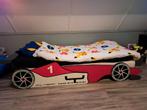 Race auto bed, Kinderen en Baby's, Ophalen, 85 tot 100 cm, Zo goed als nieuw, Lattenbodem
