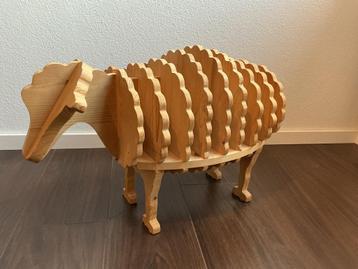 Boekenschaap beschikbaar voor biedingen