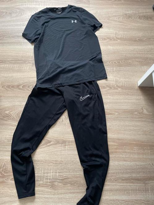 ≥ Nike broek Under Armour shirt Sportkleding set