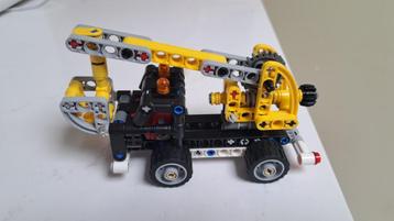 Lego Technic beschikbaar voor biedingen