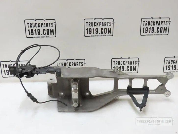 Scania 2323721 Cabine steun Re. Scania, Auto-onderdelen, Vrachtwagen-onderdelen, Gebruikt, Ophalen