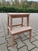 7 Nieuwe houten krukjes, gemonteerd, Huis en Inrichting, Ophalen of Verzenden, Nieuw, Hout