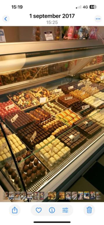Arneg Aspen 2  koelvitrine- bonbonsvitrine beschikbaar voor biedingen