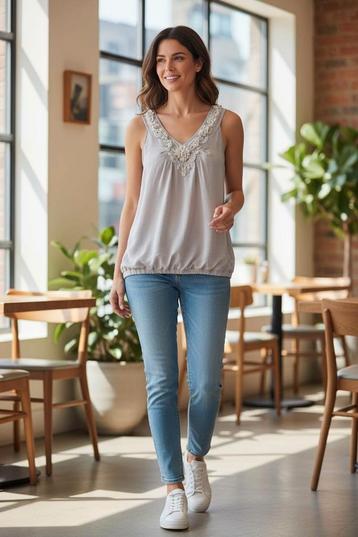 ✨️BUNDELKORTING‼️ ZOI Tanktop Maat 40 Zgan✨️ beschikbaar voor biedingen