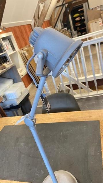 Frezoli tafel lamp €150 beschikbaar voor biedingen
