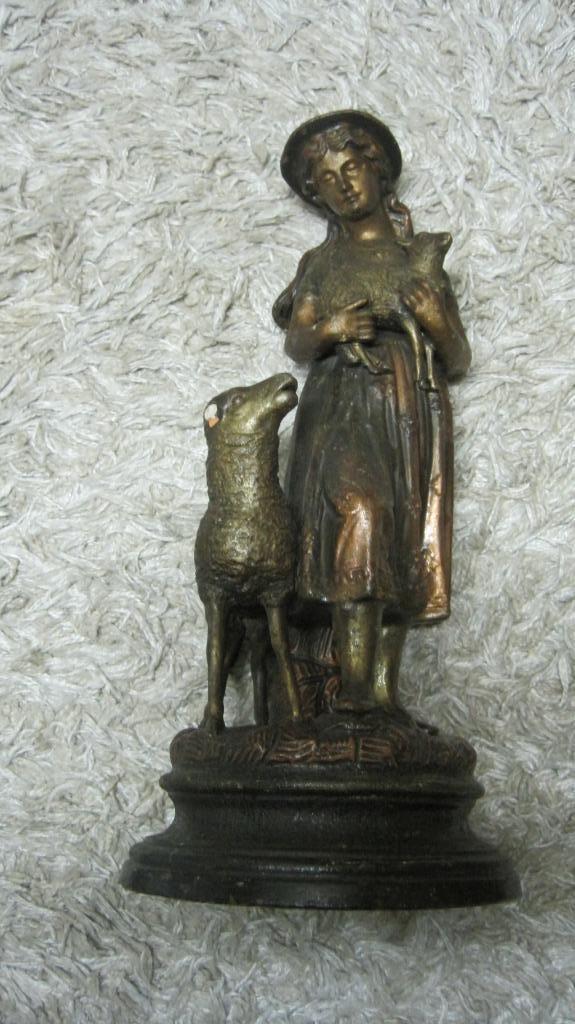 Antiek beeldje: meisje met schaap & lam, Antiek en Kunst, Kunst | Beelden en Houtsnijwerken, Ophalen of Verzenden