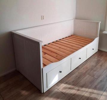 Ikea hemnes bed 