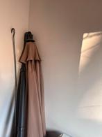Parasol, Tuin en Terras, Muurparasol, Kantelbaar, Ophalen of Verzenden, Zo goed als nieuw