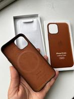 Iphone 12 mini lederen hoesje bruin, Ophalen, Gebruikt, IPhone 12 Mini, Hoesje of Tasje