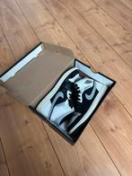 Jordan 1 mid (White Shadow)– maat 42,5, Kleding | Heren, Schoenen, Zwart, Ophalen of Verzenden, Sneakers of Gympen, Gedragen