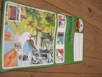 Het betoverde bos; opwrijfplaatjes beschikbaar voor biedingen