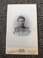 CDV, Vrouw, C.J.L. Vermeulen, Den Haag, Carte de Visite 5, Ophalen of Verzenden, Voor 1940, Gebruikt, Foto