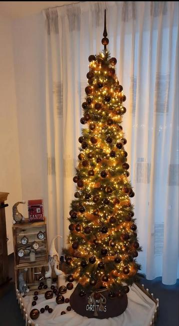 Complete Blackbox smalle kerstboom met verlichting en deco. beschikbaar voor biedingen