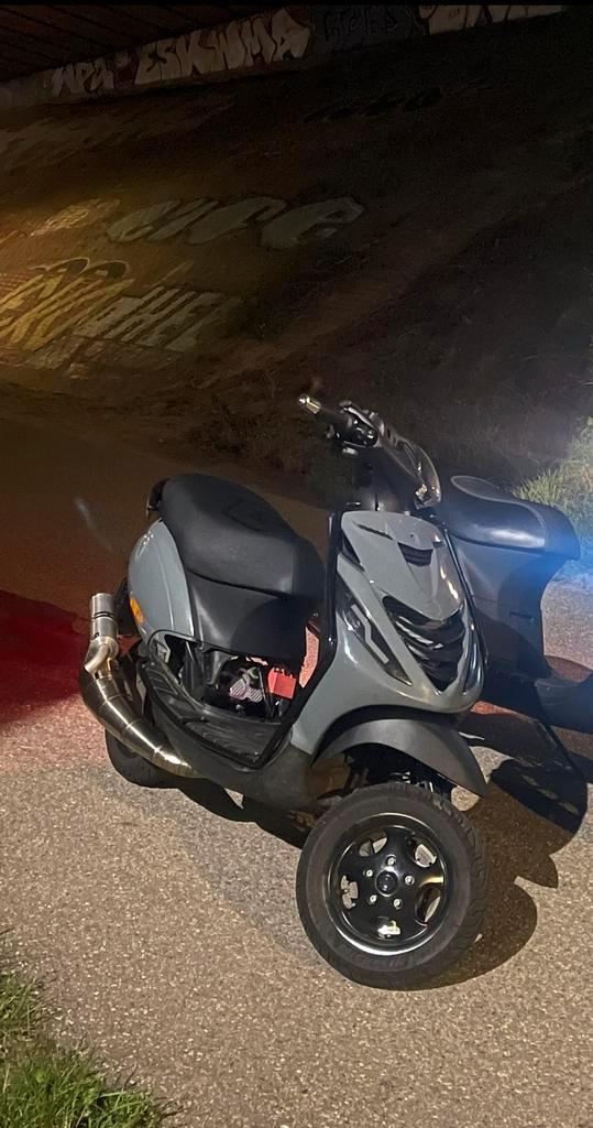 Zip 183 stage 2 lc, Fietsen en Brommers, Brommeronderdelen | Scooters, Zo goed als nieuw, Piaggio, Blok, Ophalen