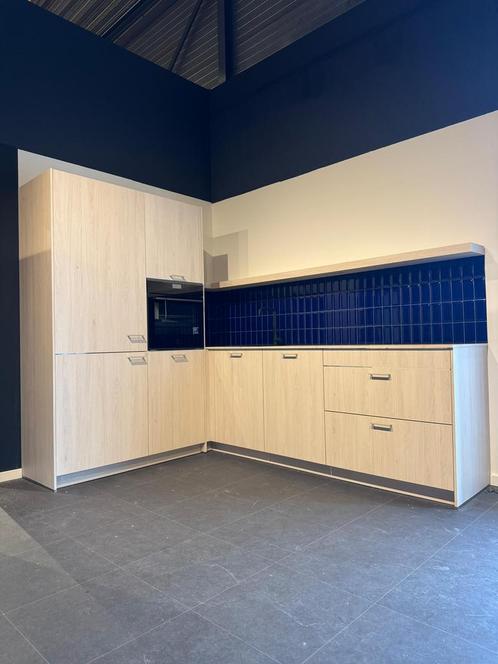NIEUWE Showroom Hoekkeuken + GEDEMONTEERD, Huis en Inrichting, Keuken | Complete keukens, Nieuw, Hoekkeuken, Ophalen of Verzenden