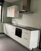 Keukenopstelling 3 meter hoogglans wit (2012) met apparatuur, Huis en Inrichting, Keuken | Complete keukens, Ophalen, Gebruikt