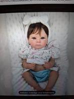 Prachtige Babypop, Ophalen of Verzenden, Zo goed als nieuw, Babypop