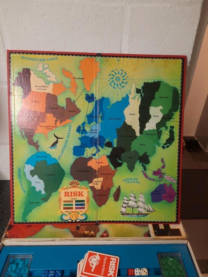 Risk Bordspel - Verover de Wereld!, risk, risks, bordspel, Hobby en Vrije tijd, Gezelschapsspellen | Bordspellen, Gebruikt, Drie of vier spelers