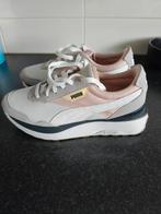 Puma . Dames sneakers 40.  Z.g.a.n, Puma, Wit, Ophalen of Verzenden, Sneakers of Gympen