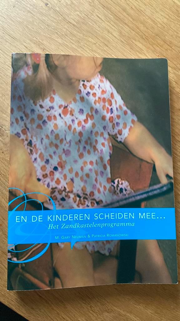 P. Romanowski - En de kinderen scheiden mee, Boeken, Zwangerschap en Opvoeding, Zo goed als nieuw, Ophalen of Verzenden