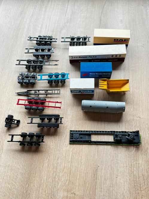 WSI TEKNO VERBOUW CHASSIS OPBOUW SCHMITZ LAG, Hobby en Vrije tijd, Modelauto's | 1:50, Gebruikt, Bus of Vrachtwagen, Overige merken