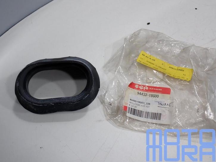 luchtinlaat rubber voor Suzuki GSXR 1000 2003 - 2004 K3 K4 G, Motoren, Onderdelen | Suzuki, Gebruikt, Ophalen of Verzenden
