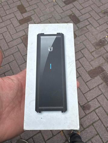 Ubiquiti CRM-P Controller - Nieuw in doos beschikbaar voor biedingen