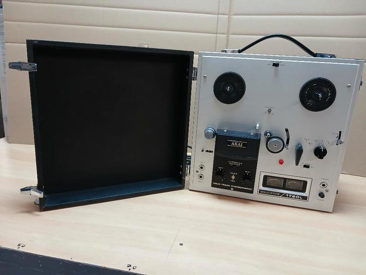 Akai 1720 bandrecorder, Audio, Tv en Foto, Bandrecorders, Bandrecorder, Met stofkap, Met banden, Ophalen