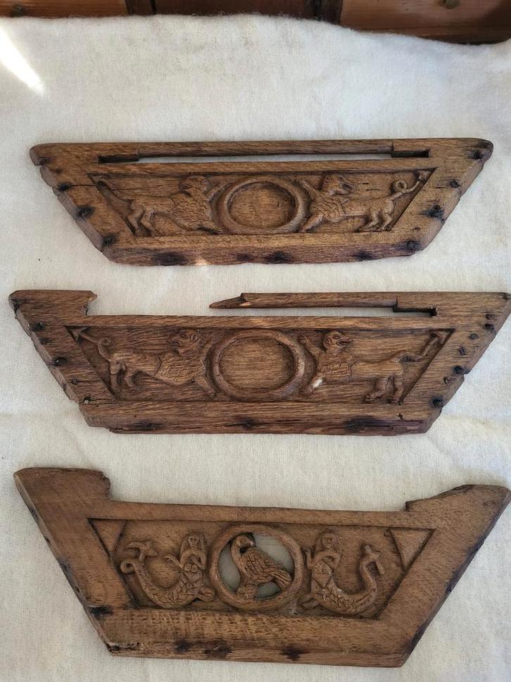 3 Oude Houten Panelen met Snijwerk, Antiek en Kunst, Antiek | Overige Antiek, Ophalen of Verzenden