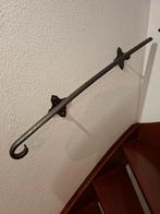 4 Smeedijzeren Trapleuningen, Ophalen