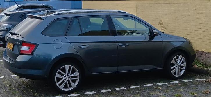 Skoda Fabia 1.2TSI 81KW Combi 2015 Grijs, Auto's, Skoda, Bedrijf, Fabia, ABS, Adaptieve lichten, Airbags, Airconditioning, Alarm