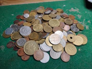 Verzameling van 700 gram oud Europees munt geld. beschikbaar voor biedingen