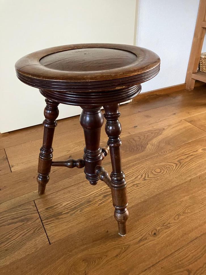 (Orgel)krukje of plantenkrukje Jugendstil, Huis en Inrichting, Krukjes, Gebruikt, Hout, In hoogte verstelbaar, Ophalen