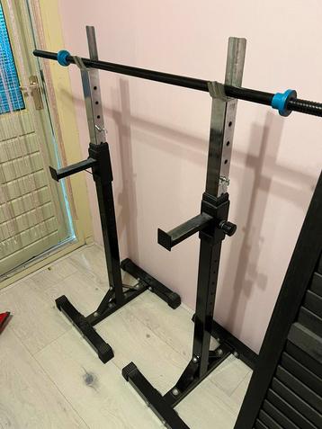 Squat rack beschikbaar voor biedingen