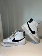 Hoge sneakers Nike . Maat 39. Wit, zwart., Kleding | Dames, Schoenen, Wit, Nike, Ophalen of Verzenden, Sneakers of Gympen