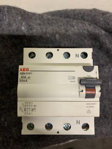 AEG Aardlekschakelaar 4P 40A/30mA Nieuw zonder doos beschikbaar voor biedingen