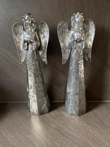 Zilverkleurige Engelenbeeldjes Set van 2 Woondecoratie Antie beschikbaar voor biedingen