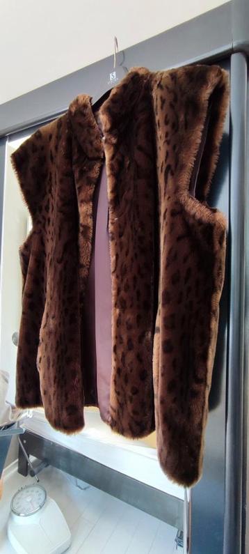 Vintage faux fur bodywarmer Bonneterie beschikbaar voor biedingen