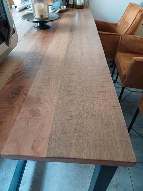 Eettafel Mangohout op industrieel onderstel, Huis en Inrichting, Tafels | Eettafels, Zo goed als nieuw, 50 tot 100 cm, 200 cm of meer