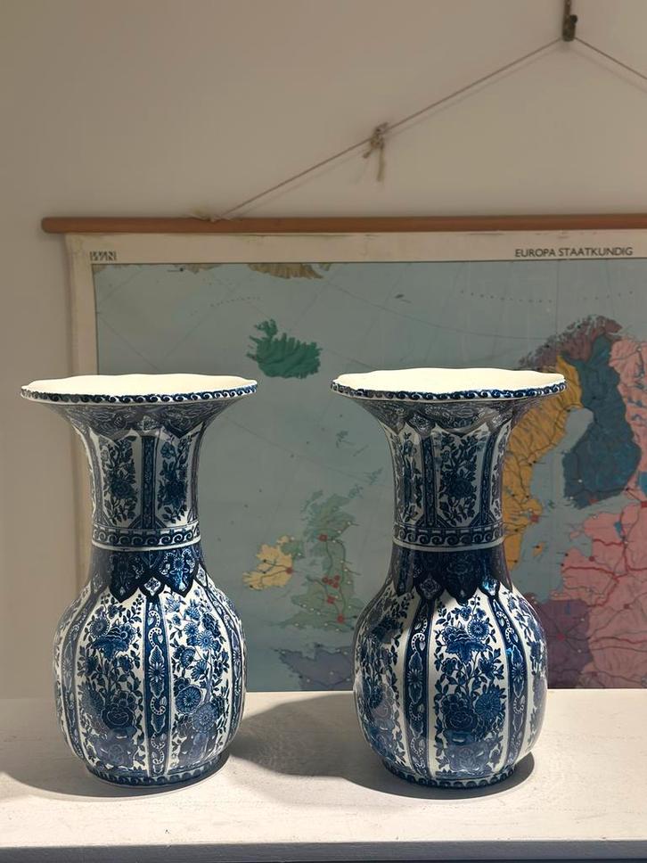 2 Delfs Blauwe Vazen - Royal Sphinx Boch, Antiek en Kunst, Antiek | Vazen, Ophalen