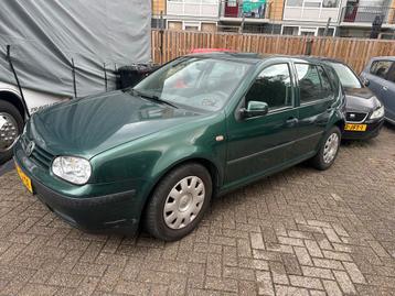 Volkswagen Golf 1.4 55KW 1999 Groen nieuwe apk mogelijk beschikbaar voor biedingen