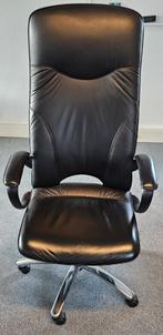 Bureaustoel in zwart leer met chroom onderstel, Huis en Inrichting, Bureaustoelen, Ophalen, Gebruikt, Zwart, Bureaustoel