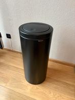 Brabantia touch bin flat top 30 liter mat zwart, 20 tot 30 liter, Ophalen, Zo goed als nieuw, 50 tot 75 cm