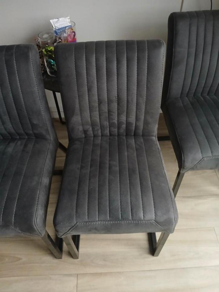 Grijze eetkamerstoelen - set van 6, Huis en Inrichting, Stoelen, Zo goed als nieuw, Drie, Metaal, Stof, Grijs, Ophalen