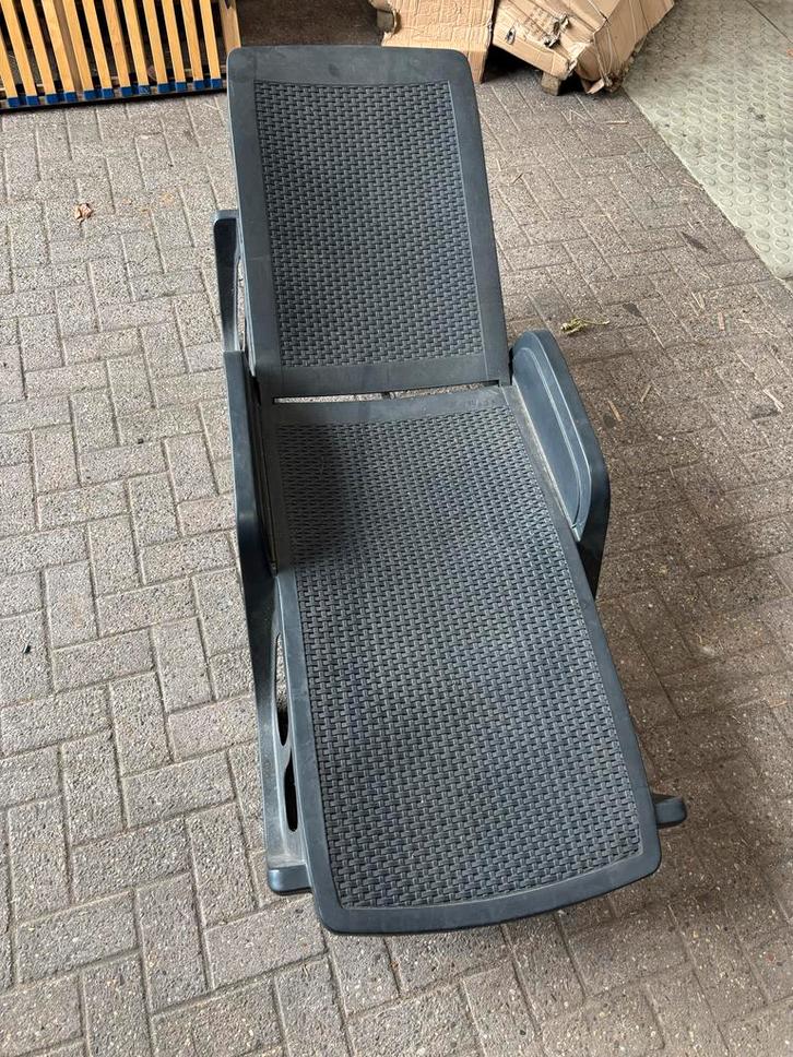 Antraciet Ligbed met 3 standen, Tuin en Terras, Ligbedden, Gebruikt, Kunststof, Verstelbaar, Ophalen