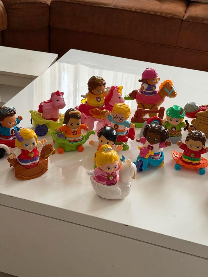Vtech Vrolijke Vriendjes Set - 17 Stuks, Kinderen en Baby's, Speelgoed | Poppen, Gebruikt, Overige typen, Ophalen of Verzenden