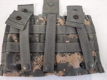 Partij triple m4 mag pouches us army 44 stuks beschikbaar voor biedingen