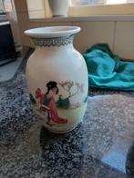 Oud Chinees vaasje met afbeelding, Antiek en Kunst, Ophalen