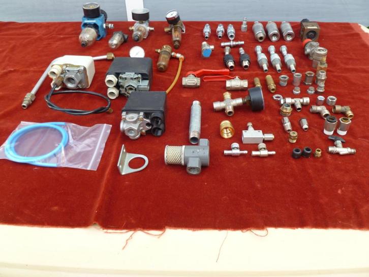 Lucht-Compressor-Appendages, Doe-het-zelf en Verbouw, Compressors, Gebruikt, 6 tot 10 bar, Ophalen